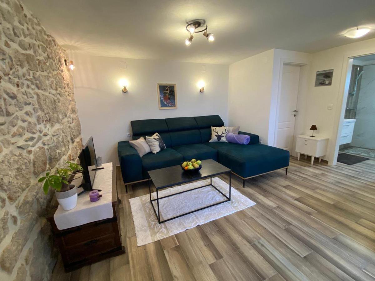 Apartman Veronika 里斯卡 外观 照片